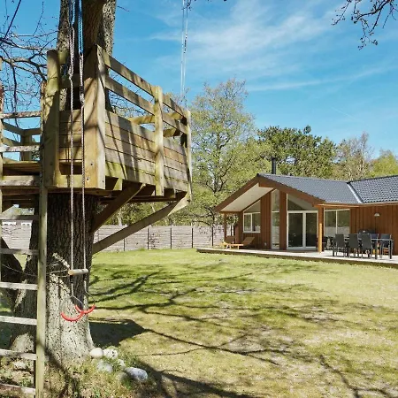 8 Person Holiday Home In Rorvig-By Traum *